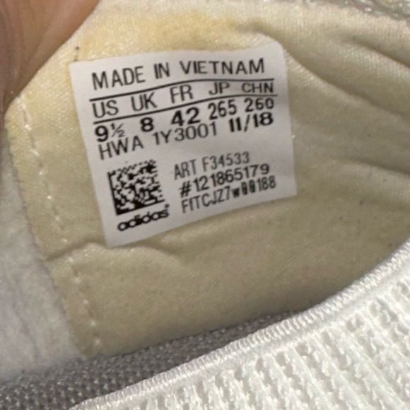 Adidas women’s Ultimamotion Running shoes White Grey cloud foam 9.5 athletic gym - Picture 9 of 9